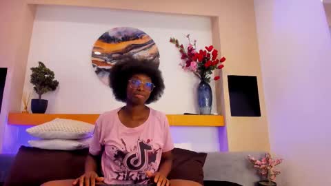 Snapshot of rouselux chatting on 19, 2, 2026 rouselux online show from 19, 2, 2026