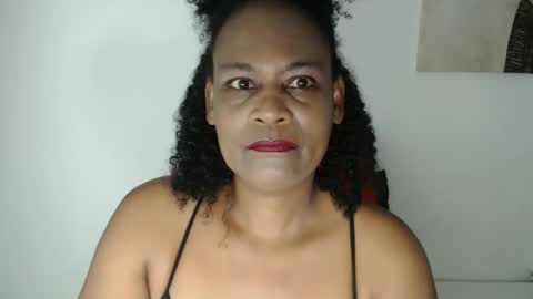 Snapshot of roushlove chatting on 2, 6, 2026 luxa online show from 2, 6, 2026