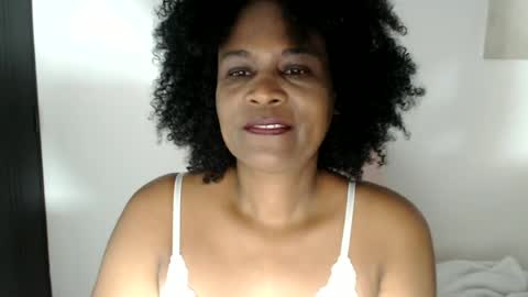 Snapshot of roushlove chatting on 22, 6, 2026 luxa online show from 22, 6, 2026