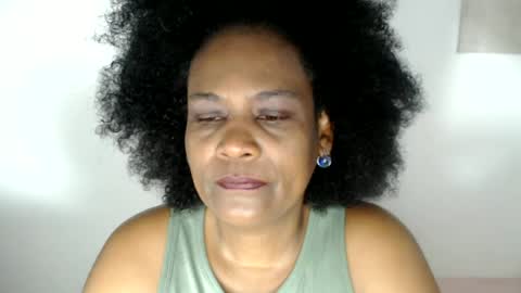 Snapshot of roushlove chatting on 24, 6, 2026 luxa online show from 24, 6, 2026
