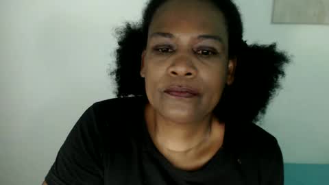 Snapshot of roushlove chatting on 2, 7, 2026 luxa online show from 2, 7, 2026