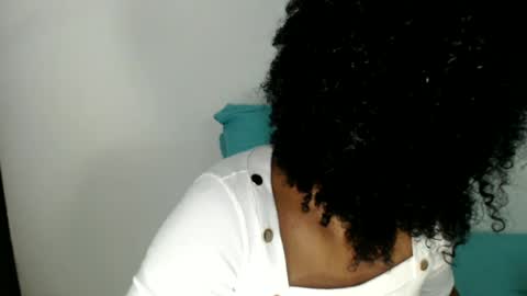 Snapshot of roushlove chatting on 3, 7, 2026 luxa online show from 3, 7, 2026