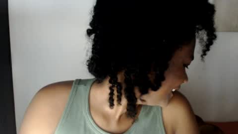 Snapshot of roushlove chatting on 16, 7, 2026 luxa online show from 16, 7, 2026