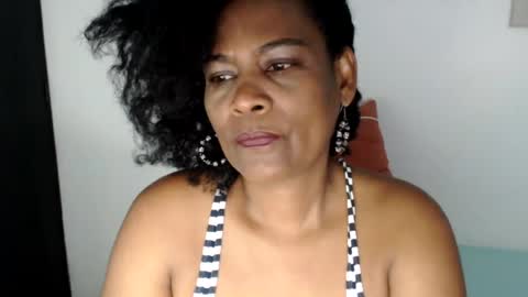 Snapshot of roushlove chatting on 23, 7, 2026 luxa online show from 23, 7, 2026
