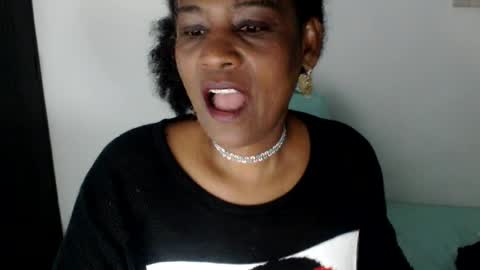 Snapshot of roushlove chatting on 27, 7, 2026 luxa online show from 27, 7, 2026