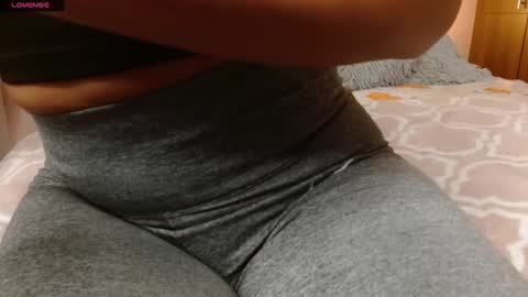 Snapshot of rouss_henao chatting on 9, 2, 2025 Rouss marie henao online show from 9, 2, 2025