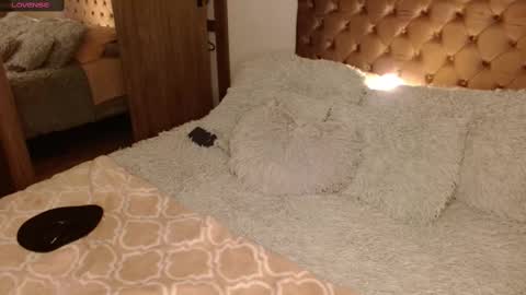 Snapshot of rouss_henao chatting on 5, 3, 2025 Rouss marie henao online show from 5, 3, 2025