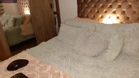 Snapshot of rouss_henao chatting on 9, 3, 2025 Rouss marie henao online show from 9, 3, 2025