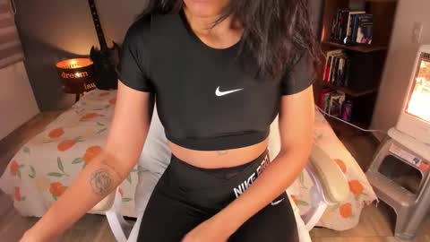 Snapshot of rouss_henao chatting on 12, 9, 2025 Rouss marie henao online show from 12, 9, 2025