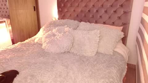 Snapshot of rouss_henao chatting on 30, 9, 2025 Rouss marie henao online show from 30, 9, 2025