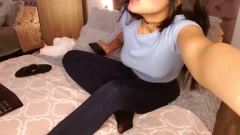 Snapshot of rouss_henao chatting on 11, 10, 2025 Rouss marie henao online show from 11, 10, 2025