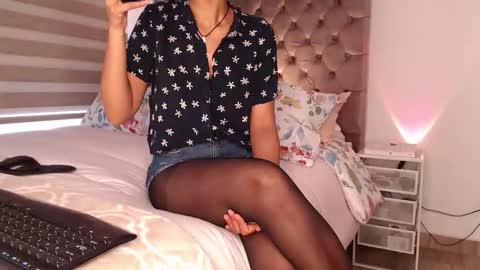 Snapshot of rouss_henao chatting on 30, 11, 2025 Rouss marie henao online show from 30, 11, 2025