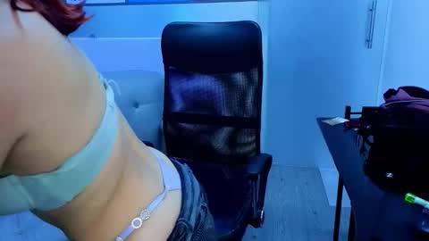 Snapshot of roussehills chatting on 5, 1, 2026 roussehills online show from 5, 1, 2026