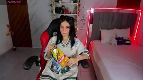 roussescoot online show from 27, 11, 2025