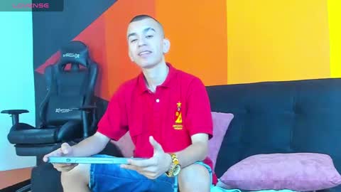 Snapshot of rowancley chatting on 27, 9, 2025 Rowan online show from 27, 9, 2025