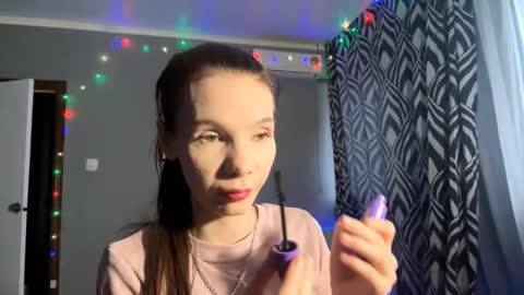 Snapshot of rowenaaini chatting on 4, 3, 2026 Jess online show from 4, 3, 2026