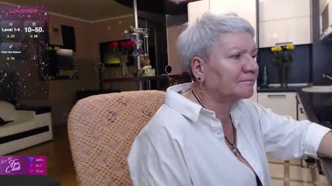 Roxana online show from 11, 11, 2025