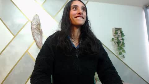   online show from 11, 11, 2025