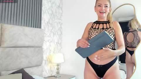 roxana sins online show from 10, 10, 2025