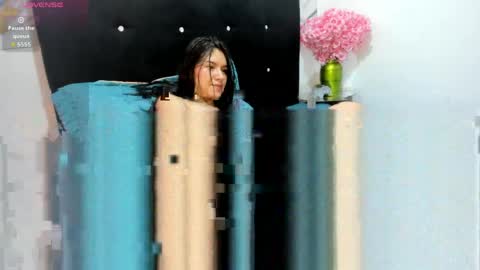 Snapshot of roxanaborns chatting on 11, 5, 2026 roxanaborns online show from 11, 5, 2026
