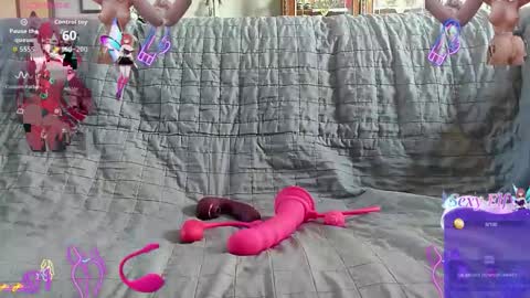 Snapshot of roxaneramirez chatting on 8, 6, 2026 roxaneramirez online show from 8, 6, 2026