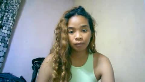 Snapshot of roxanne_98 chatting on 27, 9, 2025 roxanne_98 online show from 27, 9, 2025