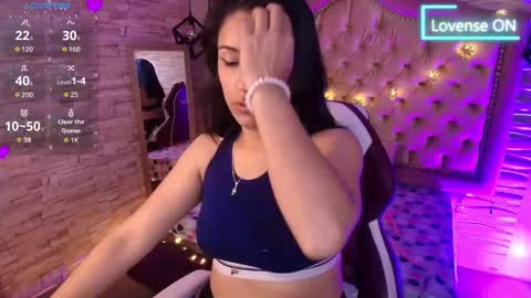 roxanne_han online show from 8, 11, 2025