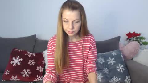 Snapshot of roxanneliss chatting on 14, 12, 2024 roxanneliss online show from 14, 12, 2024