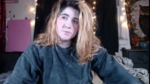 Snapshot of roxanneroulette chatting on 19, 1, 2026 Silver online show from 19, 1, 2026