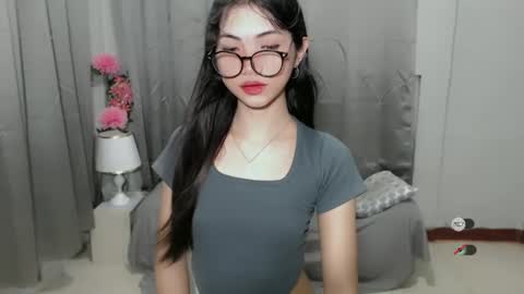 Snapshot of roxie_fuckdoll chatting on 19, 12, 2024 Roxie online show from 19, 12, 2024
