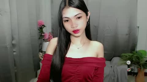 Snapshot of roxie_fuckdoll chatting on 2, 2, 2025 Roxie online show from 2, 2, 2025