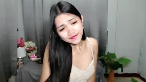 Snapshot of roxie_fuckdoll chatting on 15, 2, 2025 Roxie online show from 15, 2, 2025