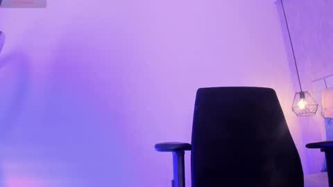 Roxie  online show from 17, 2, 2025