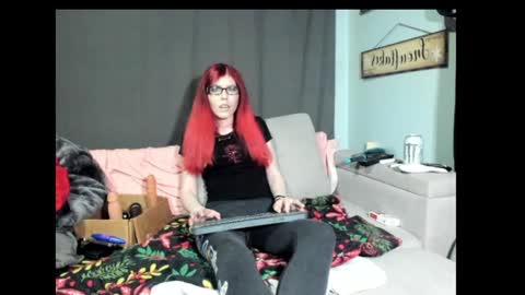 roxihazeleyes online show from 9, 2, 2025