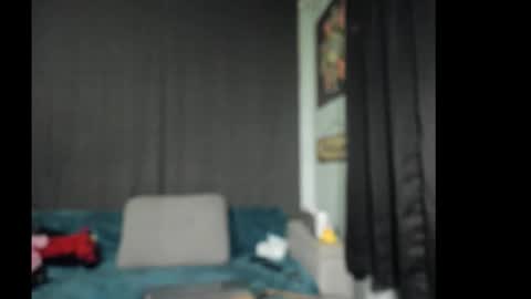 roxihazeleyes online show from 25, 11, 2025