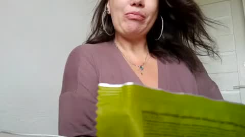 Snapshot of roxolanaa_sexy chatting on 28, 7, 2026 ROXOLANAA SEXY online show from 28, 7, 2026