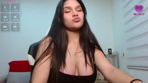 roxxi_2110 online show from 14, 9, 2025