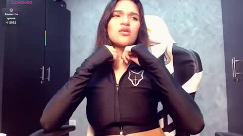 roxxi_2110 online show from 16, 1, 2026