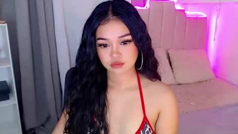 Snapshot of roxxy_blossom chatting on 1, 10, 2025 roxxy_blossom online show from 1, 10, 2025