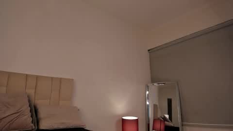 Roxxy online show from 20, 2, 2025