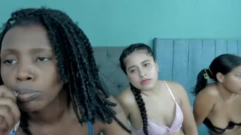 Snapshot of roxxy_velasquez chatting on 11, 6, 2026 roxxy_velasquez online show from 11, 6, 2026