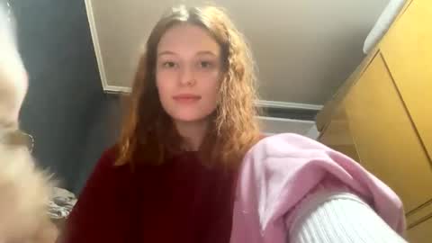 Snapshot of roxy_bowman chatting on 2, 2, 2025 Roxy online show from 2, 2, 2025