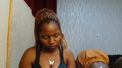 Snapshot of roxy_heather chatting on 6, 1, 2026 Roxy online show from 6, 1, 2026