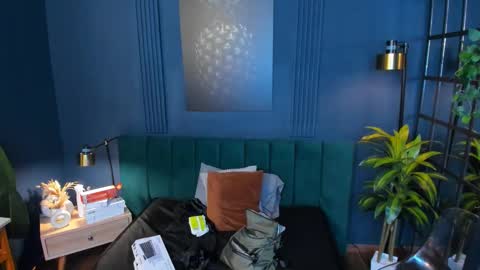 Roxy hell online show from 15, 12, 2025