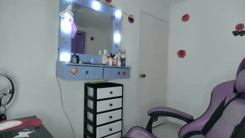 Snapshot of roxy_lu_07 chatting on 15, 3, 2026 Roxy online show from 15, 3, 2026