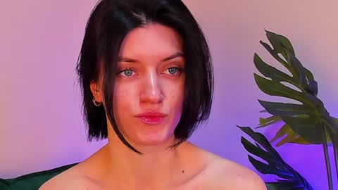 roxy_riot_ online show from 3, 2, 2025