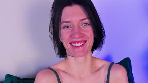 roxy_riot_ online show from 8, 2, 2025