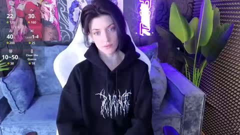 roxy_riot_ online show from 17, 2, 2025