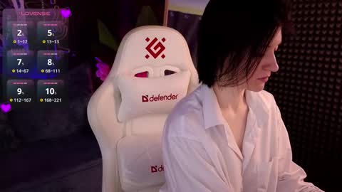 roxy_riot_ online show from 26, 9, 2025