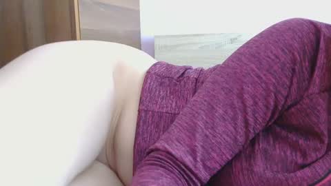Snapshot of roxy_secrets chatting on 12, 2, 2025 roxy secrets online show from 12, 2, 2025
